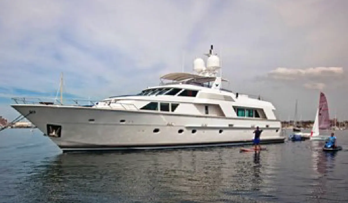 Hatteras - Capricorn - Motor Yacht Charter - Motor Yachts for Sale - Exclusive Concierge Club.webp